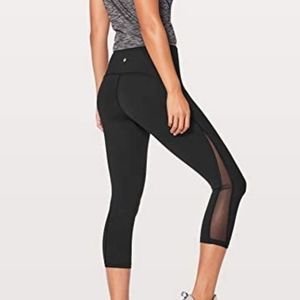 COPY - NWOT Lululemon Train Times Crop (17")